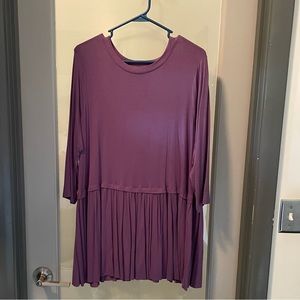 Boutique top size large. Excellent used condition.